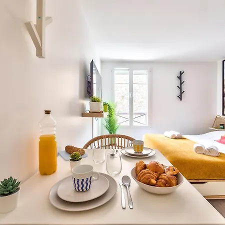 Apartment New Classy Studio Near Les Champs-elysees Paris