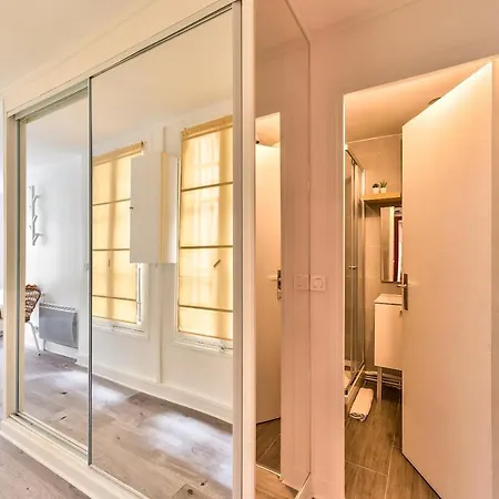 Daire New Classy Studio Near Les Champs-elysees Paris